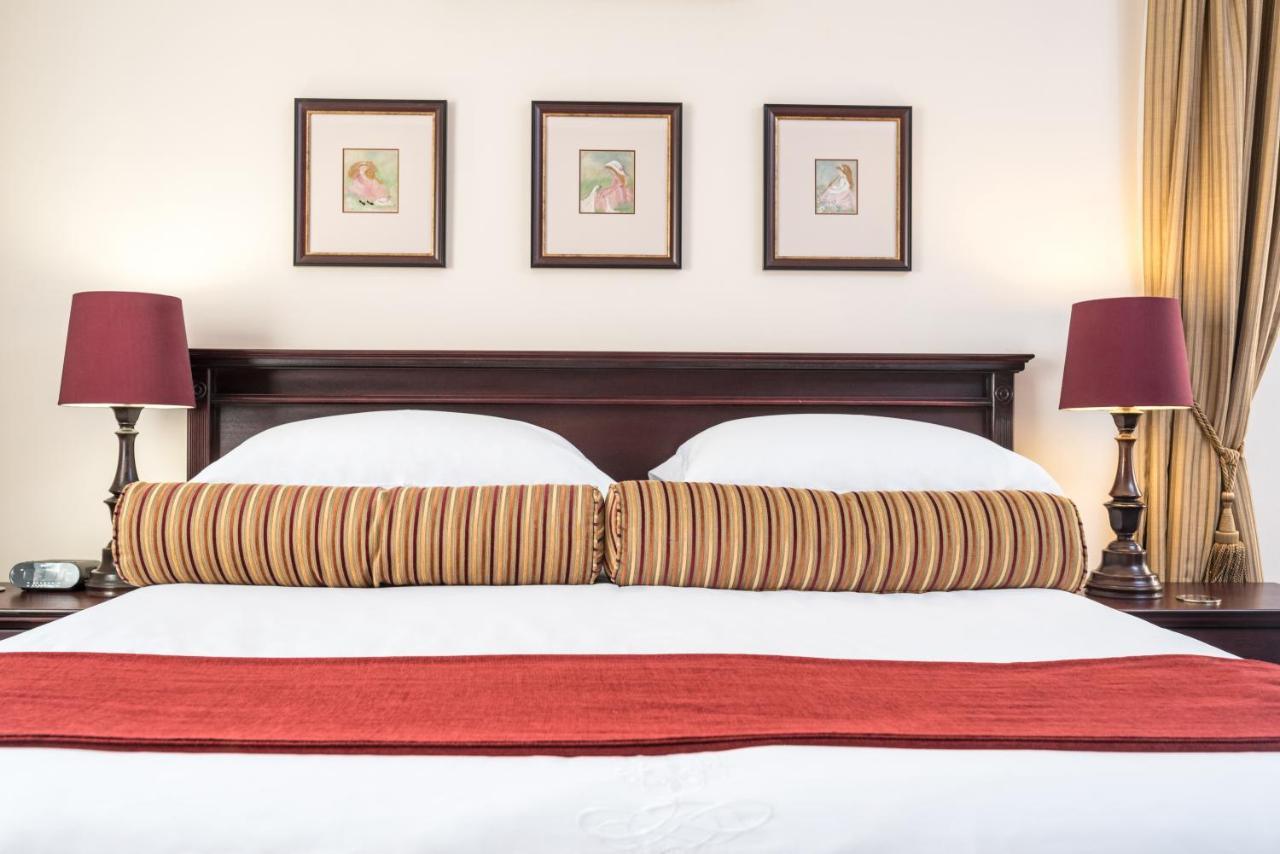Blaauwheim Guest House Сомерсет-Уэст Экстерьер фото
